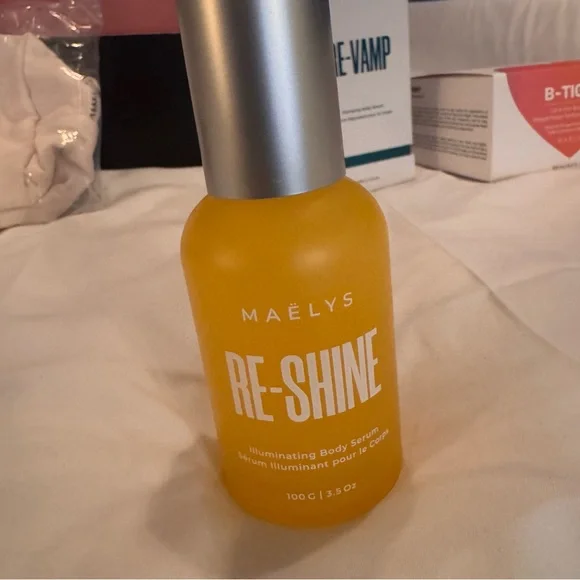 Maëlys Body Care Bundle – Re-Vamp + B-Tight + Accessories (NEW & SEALED)